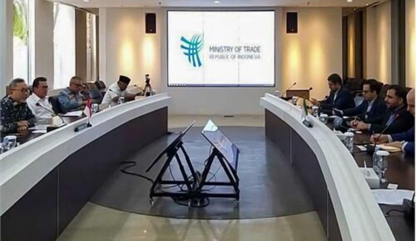 وزير الاتصالات الايراني يجري مباحثات مع وزير التجارة الاندونيسي