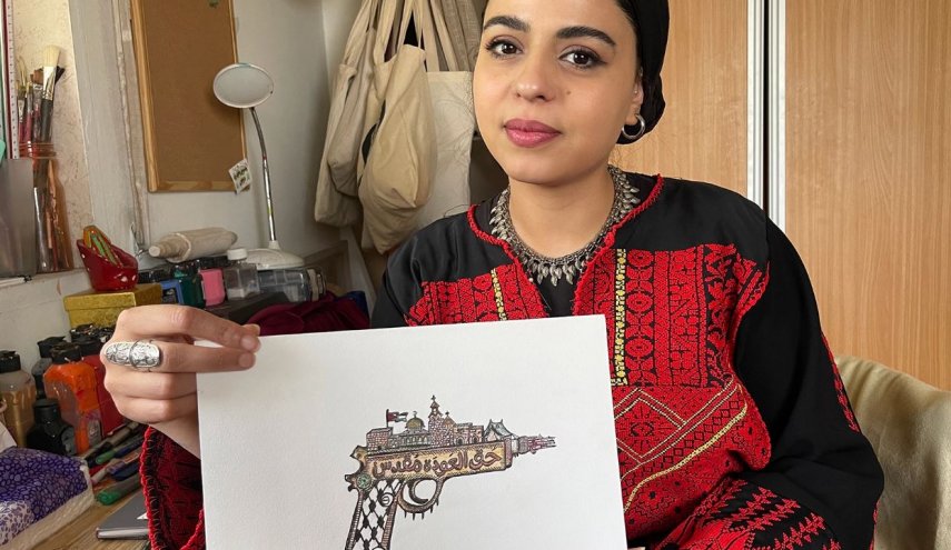 فنانة فلسطينية تحيي التراث الفلسطيني في فنها