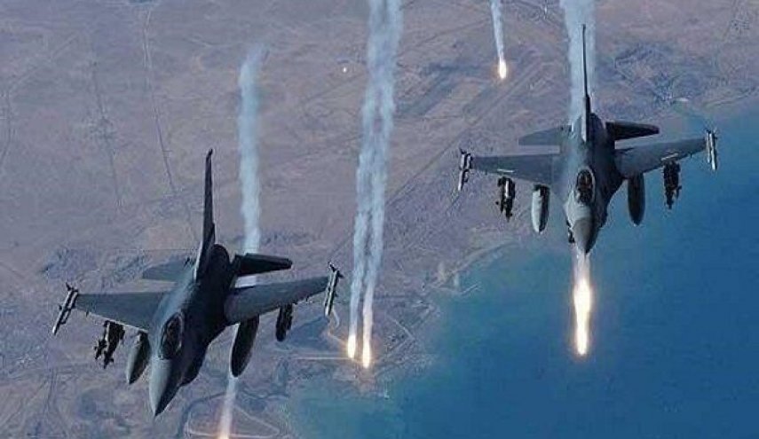 جنگنده های روس کارگاه پهپادی النصره را هدف قرار دادند/ کشته و زخمی شدن ۸ تروریست