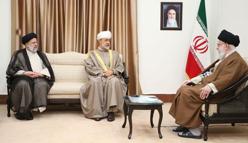 گسترش روابط ایران و عمان به نفع هر دو کشور است