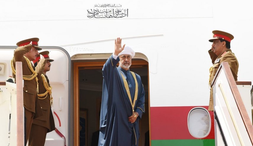 سلطان عمان تهران را ترک کرد