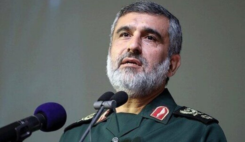 العميد حاجي زادة: سيتم قريبا الكشف عن صاروخ الـ