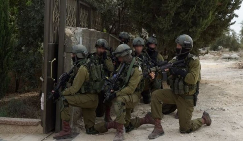 زخمی شدن ۴۶ فلسطینی در یورش اشغالگران به نابلس 