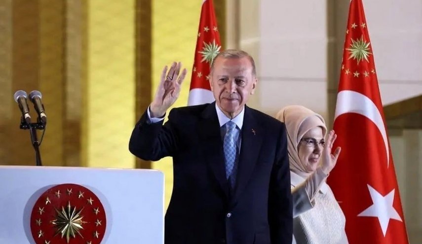 أردوغان يؤدي اليمين الدستورية أمام البرلمان