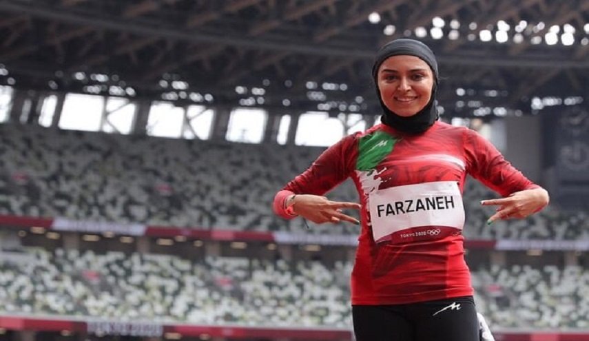 فرزانه فصيحي تفوز بسباق 100 م في البطولة الدولية لألعاب القوى
