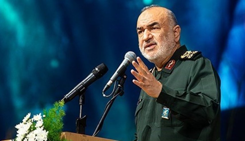 سرلشکر سلامی: فناوری ساخت موشک فتاح برای اکثر کشورها ناشناخته است
