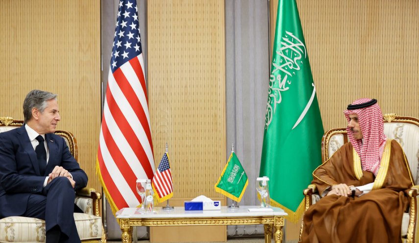 وزير الخارجية السعودي: حل الأزمة في سوريا يتطلب حوارا مع دمشق