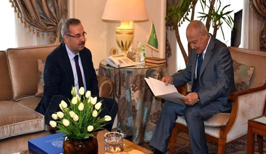 السفير 