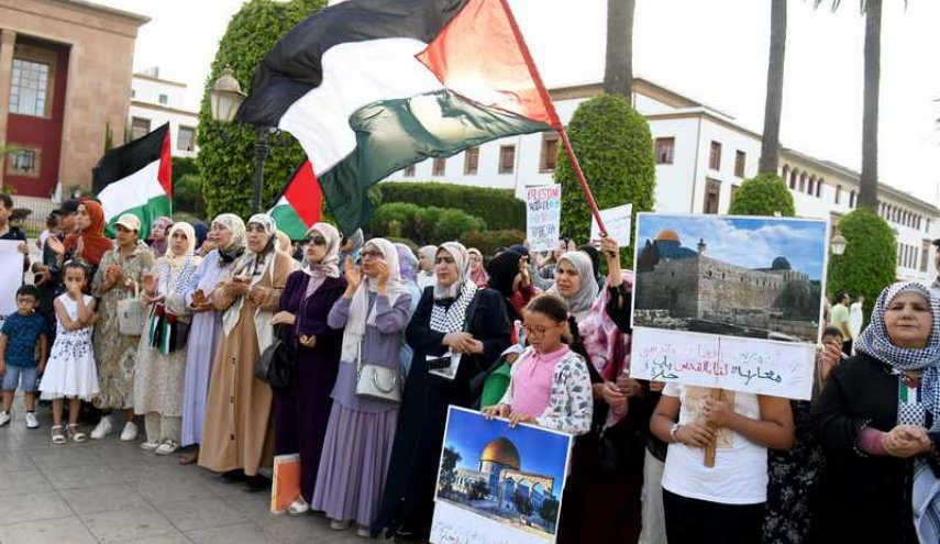 نشطاء مغاربة ينددون بجرائم الاحتلال بحق الفلسطينيين في جنين
