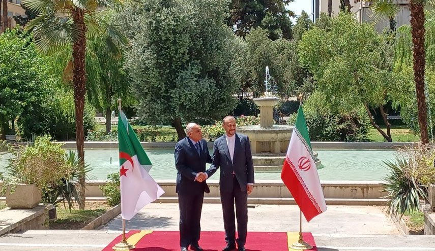 وزیر خارجه الجزایر با امیرعبداللهیان دیدار کرد