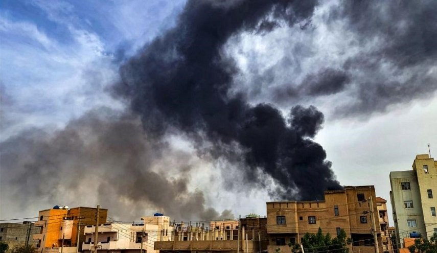  اشتباكات  بالأسلحة الثقيلة بين الجيش والدعم السريع جنوبي الخرطوم
