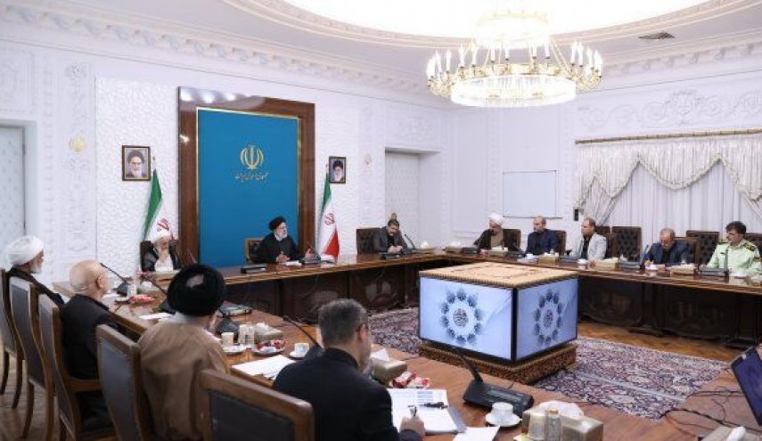 رئيسي: مفتاح النجاح في مواجهة السلوكيات المنحرفة المنظمة هو التعامل بلطف ولباقة
