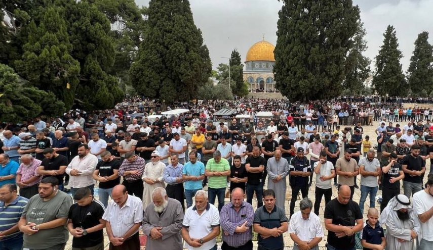 أكثر من 50 ألف مصل أدوا الجمعة في الأقصى