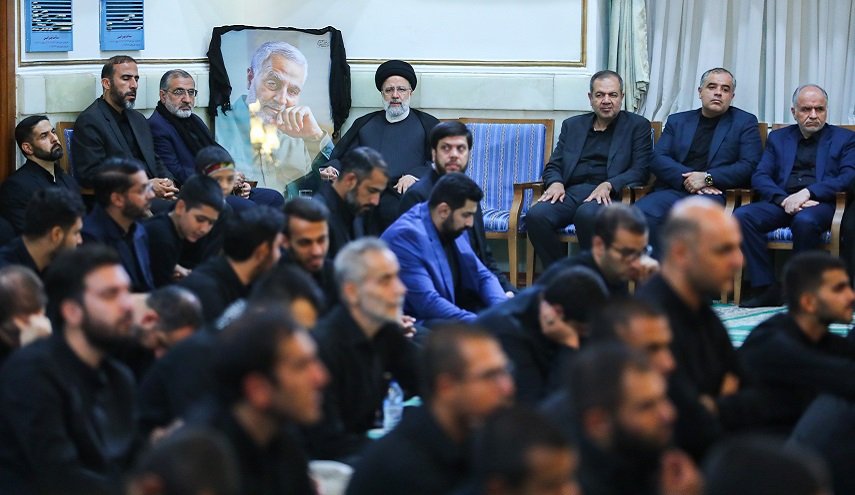 بالصور.. إقامة مراسم العزاء في الديوان الرئاسي بحضور الرئيس الإيراني