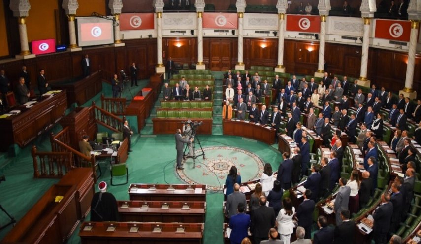 وزير الداخلية التونسي: قرار الرئيس أنقذ وحمى الشعب