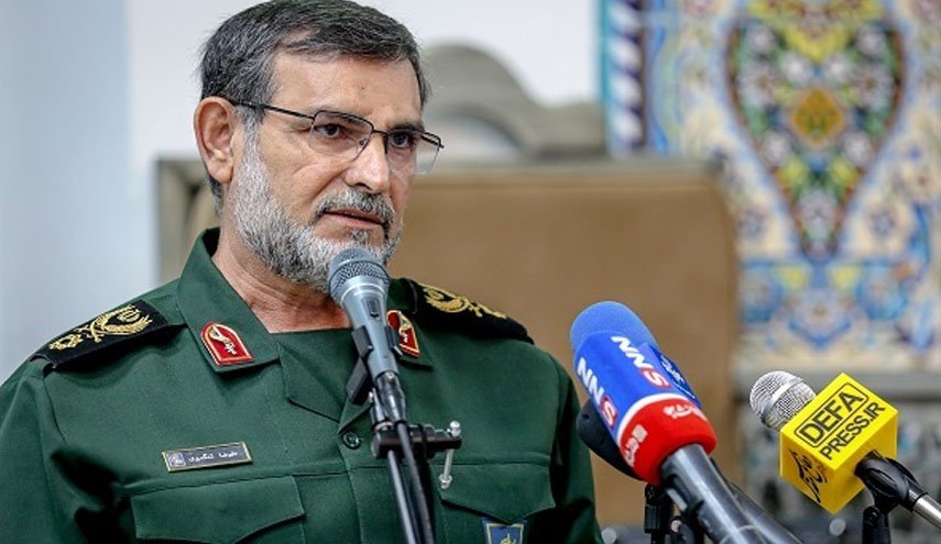 فرمانده نیروی دریایی سپاه: در حراست از تمامیت سرزمینی ذره ای کوتاهی نمی‌کنیم