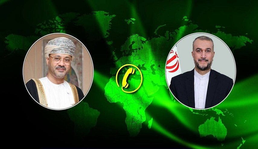 مباحثات هاتفية بين وزيري خارجية إيران وعمان