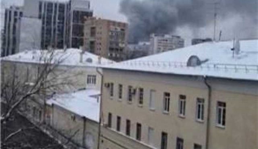 وقوع یک آتش‌سوزی بزرگ در انباری در مسکو 