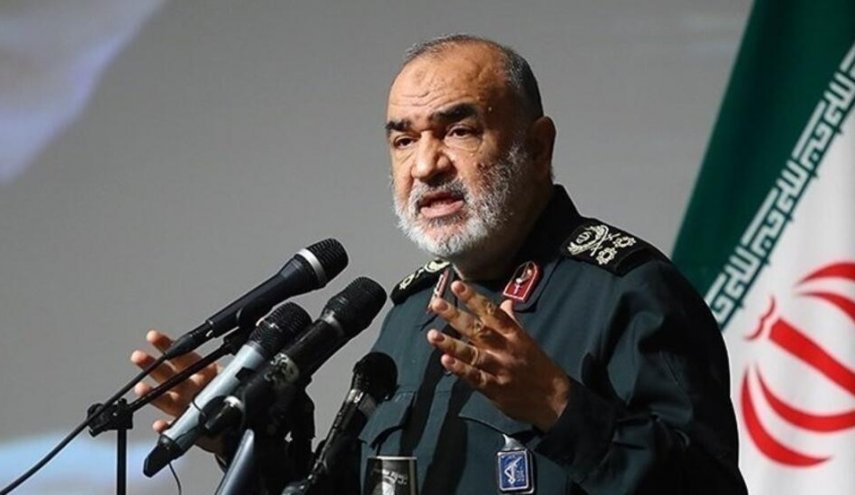 سردار سلامی: دشمن رزمنده و مرد میدان ندارد؛ اپراتوری است
