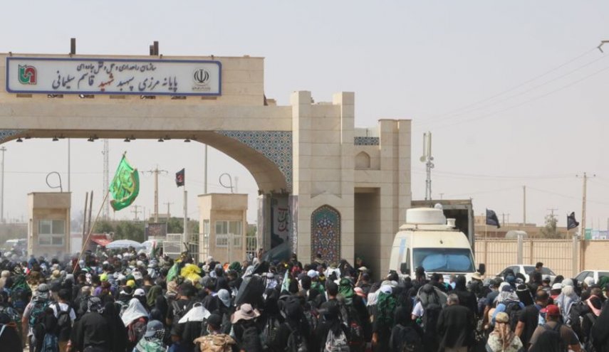 محافظ ايلام: مليون و 600 الف زائر  عبروا حدود مهران لغاية الان
