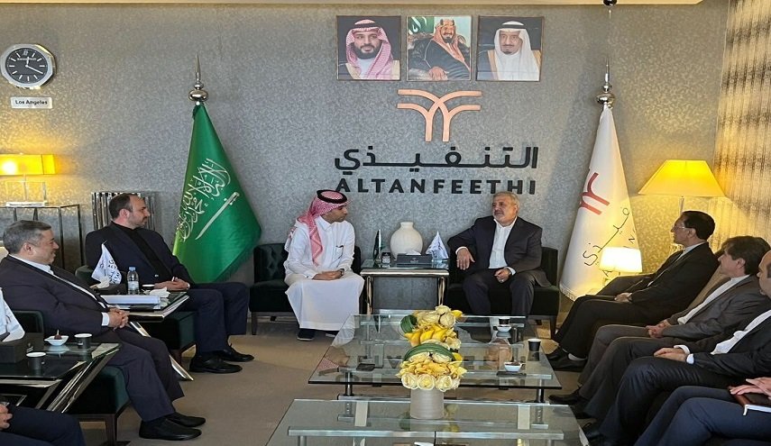 السفیر الإيراني الجديد لدی السعودیة يصل إلى الرياض + صورة
