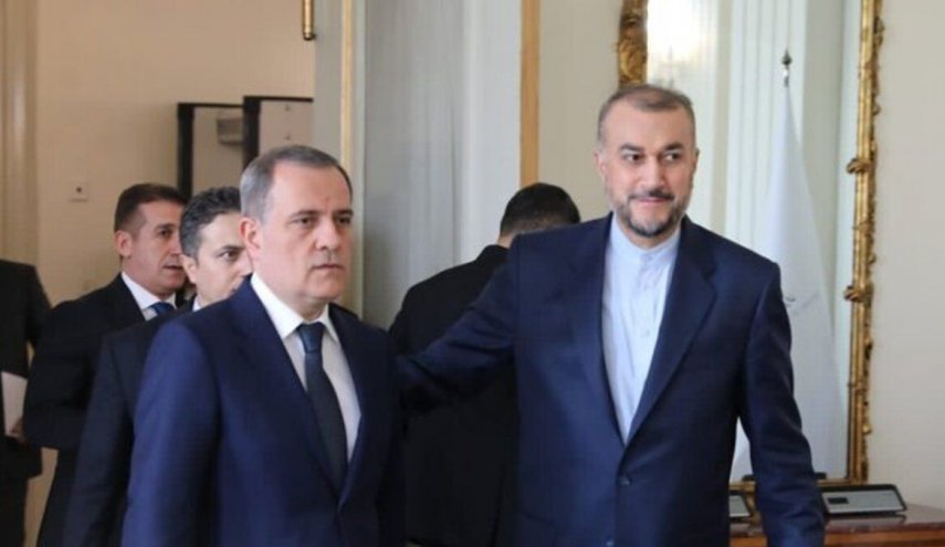 محادثات بين وزير الخارجية الايراني والاذربيجاني

