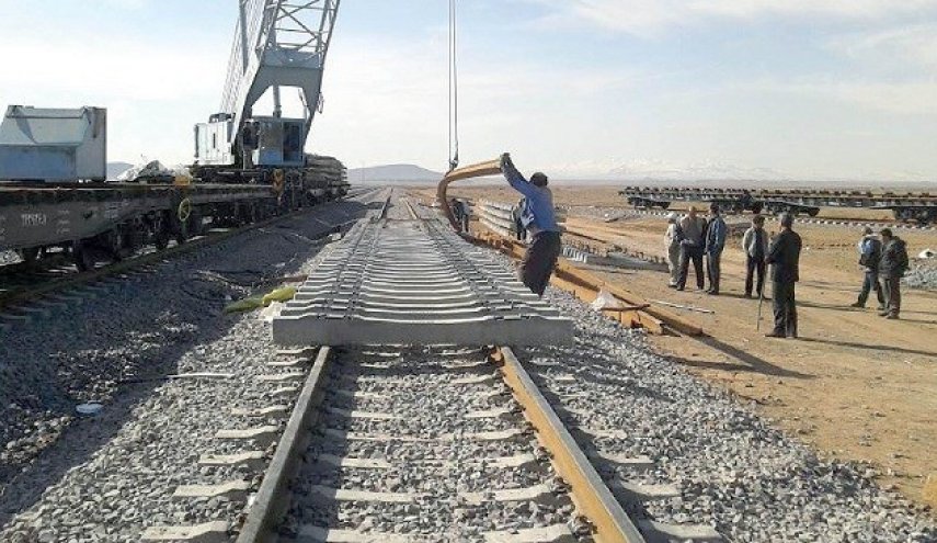 مشاور حمل و نقل نخست‌وزیر عراق: مسیر ریلی تاریخی عراق و ایران در ۱۸ ماه آماده بهره‌برداری می‌شود
