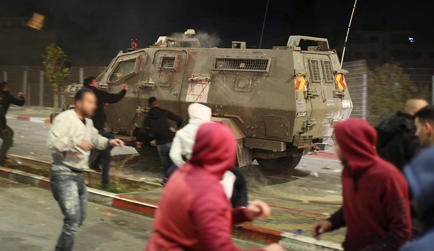 الشباب الفلسطيني الثائر يعلن توسيع رقعة المواجهة