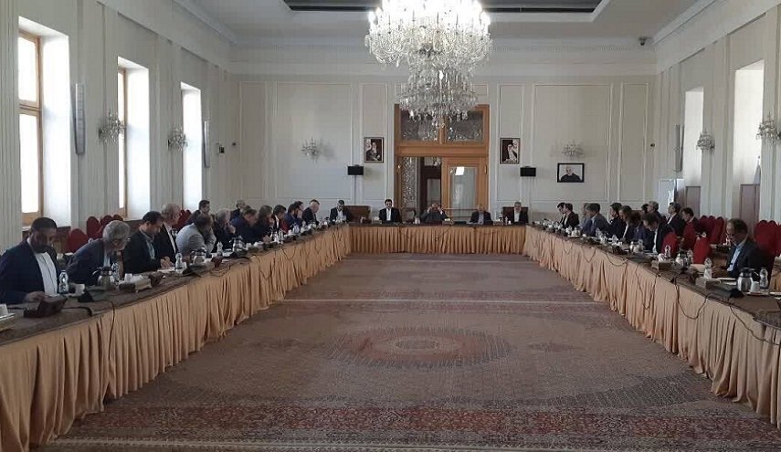 إيران تؤكد على تعزيز العلاقات الاقتصادية مع دول أفريقيا