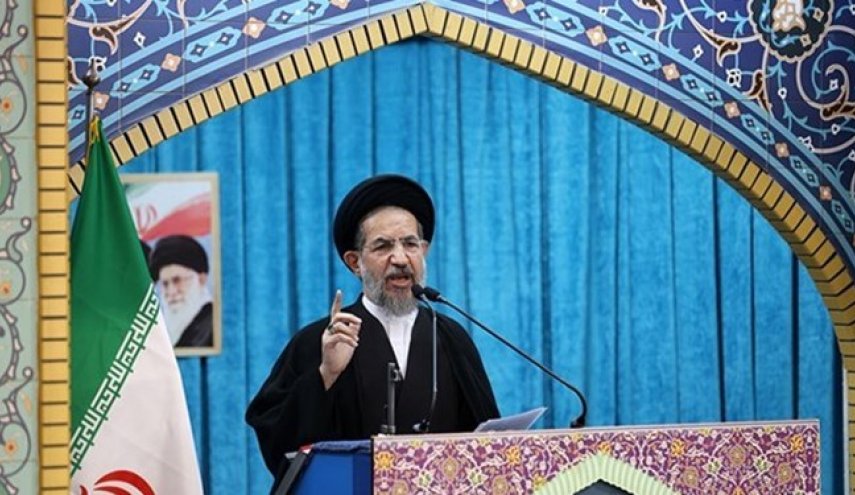 امام جمعة طهران: الأحداث الأخيرة في سوريا نتيجة لمزيج القوة والجهل

