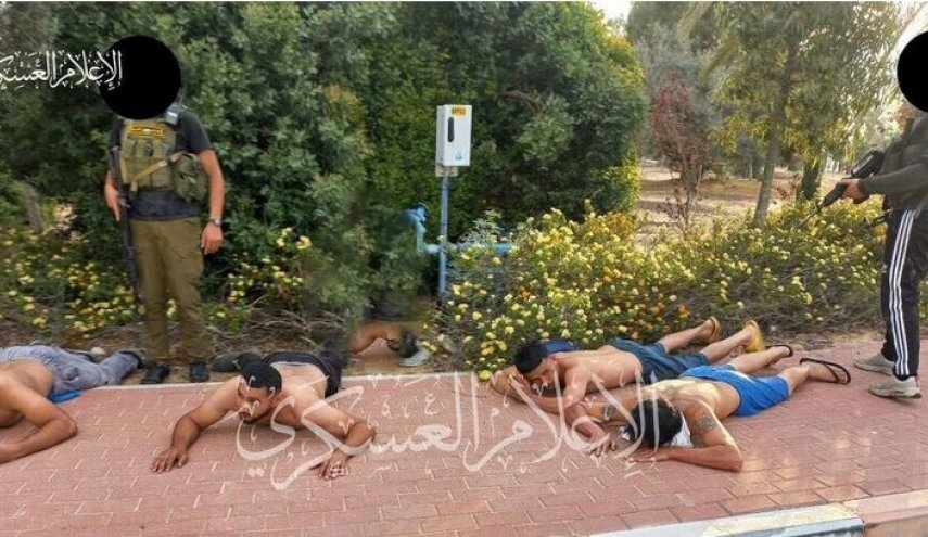 إذاعة الإحتلال تعترف: حماس أسرت 35 إسرائيليا حتى الآن