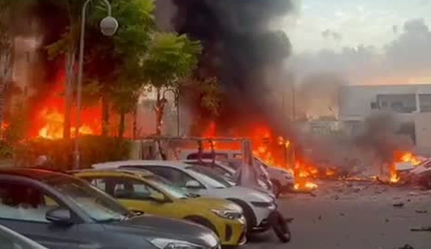 لحظه به لحظه با سومین روز از عملیات طوفان الاقصی | افزایش کشته های رژیم صهیونیستی به 1000 نفر/ 150 اسراییلی اسیر شده اند/ واشنگتن کشته شدن تعدادی آمریکایی را در اراضی اشغالی تایید کرد/افسر صهیونیست ارشد واحد «شطیت 13» کشته شد