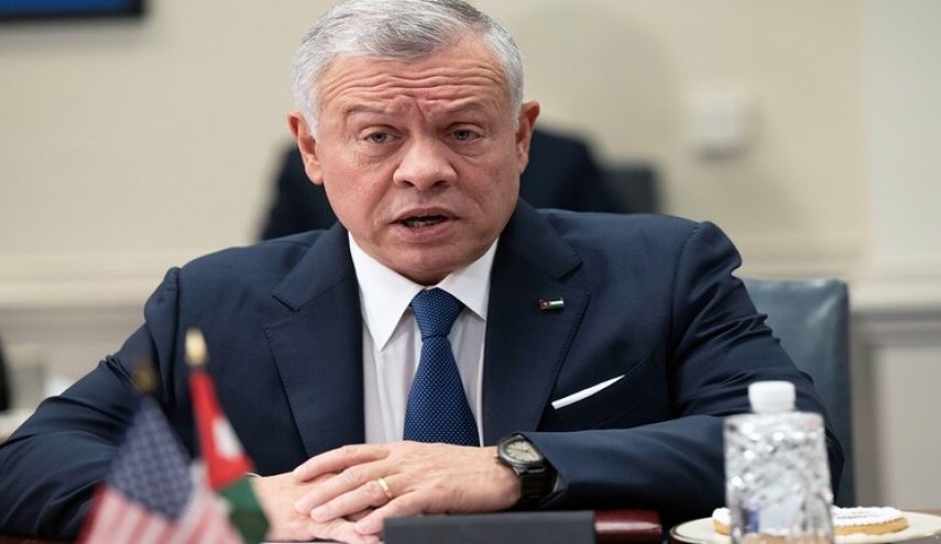 الملك الاردني: منع الغذاء والمياه والكهرباء عن غزة جريمة حرب
