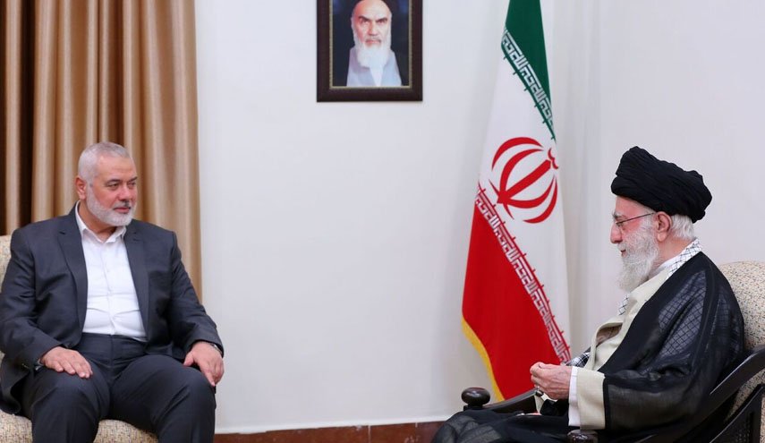 گزارش هنیه از آخرین تحولات غزه و جنایات رژیم صهیونیستی در دیدار با رهبر انقلاب 