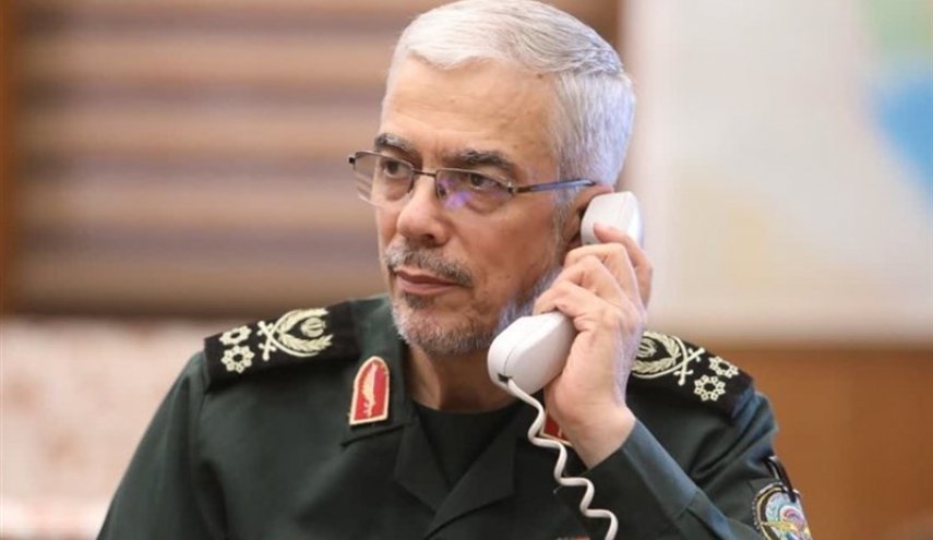 گفت‌وگوی سرلشکر باقری با وزیر دفاع عربستان سعودی

