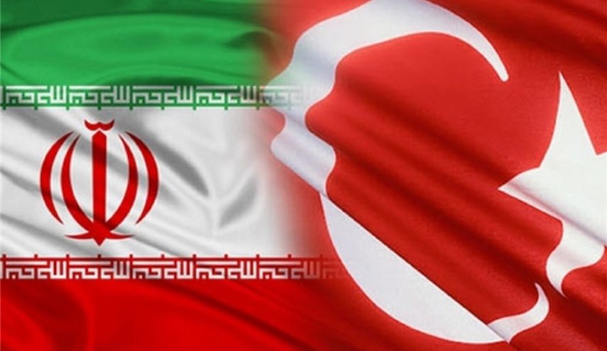 انتقال یازده زندانی ایرانی از ترکیه به داخل کشور
