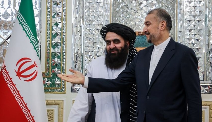 تأکید امیرعبداللهیان بر حل مسائل موجود بین ایران و افغانستان در دیدار امیرخان متقی