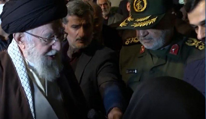 گفت‌وگوی رهبر انقلاب با خانواده شهید سید رضی+ ویدیو