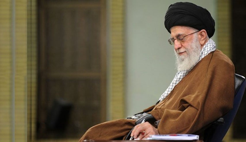 پیام رهبر انقلاب به اجلاس نماز: ترویج نماز در میان نسل جوان و نوجوان کلید گسترش این نعمت الهی است