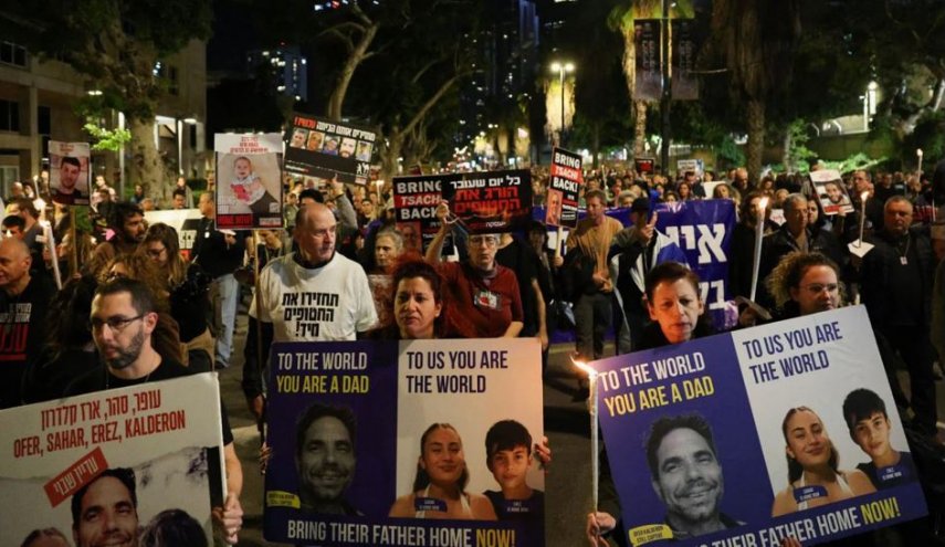 أهالي الأسرى الصهاينة يواصلون الضغط على نتنياهو لدفعه نحو صفقة تبادل
