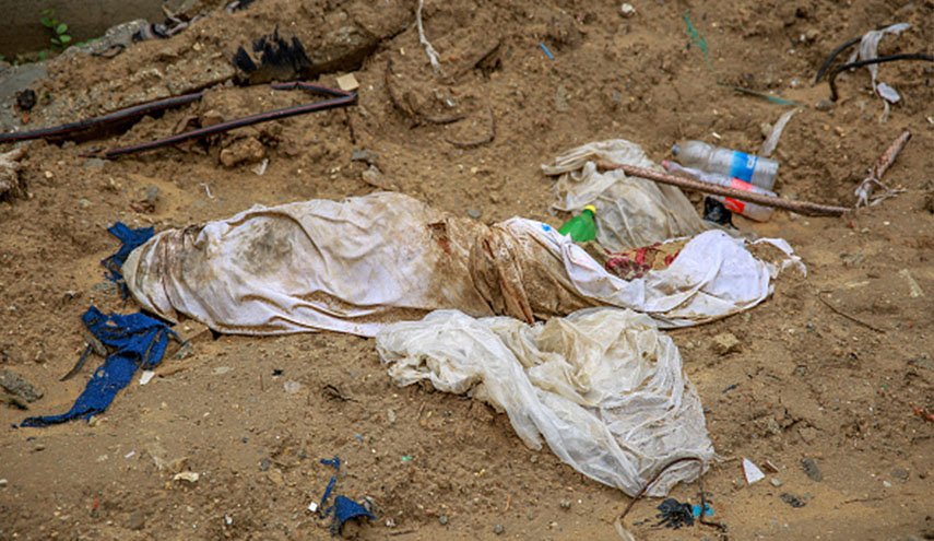 لا راحة للموتى.. الاحتلال الإسرائيلي ينبش القبور في غزة
