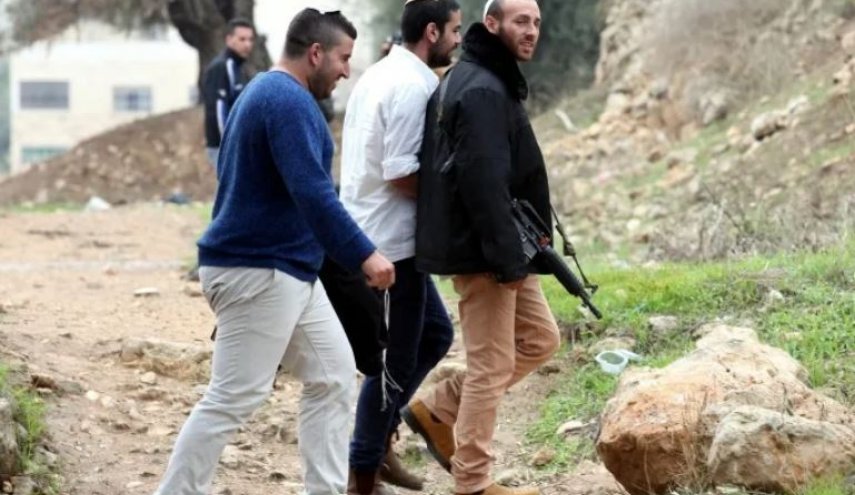 بايدن يصدر امراً عجيباً بحق مستوطنين 'اسرائيليين'