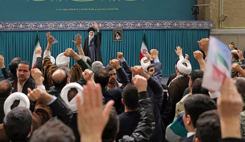 رهبر انقلاب: همه باید در انتخابات شرکت کنند/ راه اصلاح کشور انتخابات است