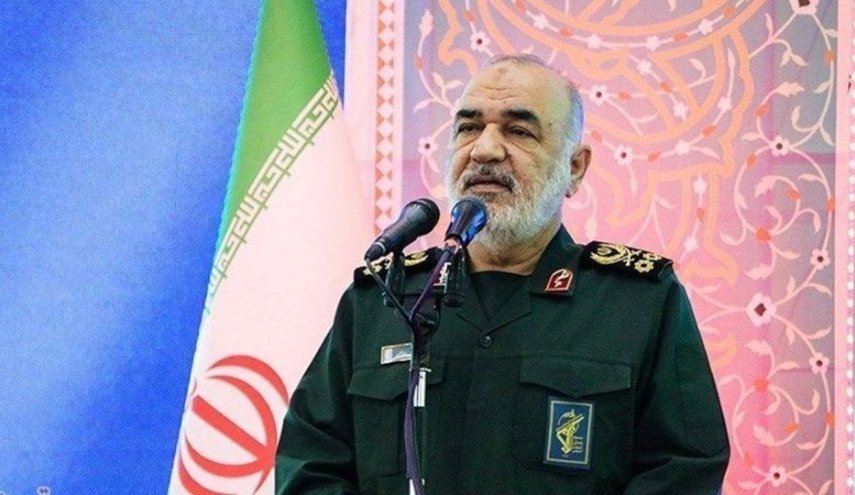 سردار سلامی: یک اتمام حجت دیگر با دشمن داریم/ پیشمرگ مردم هستیم
