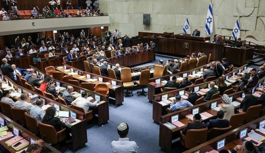 في ظل حرب الإبادة الشاملة..الاحتلال يصادق على قانون يحرم العائلات الفلسطينية من لم الشمل!