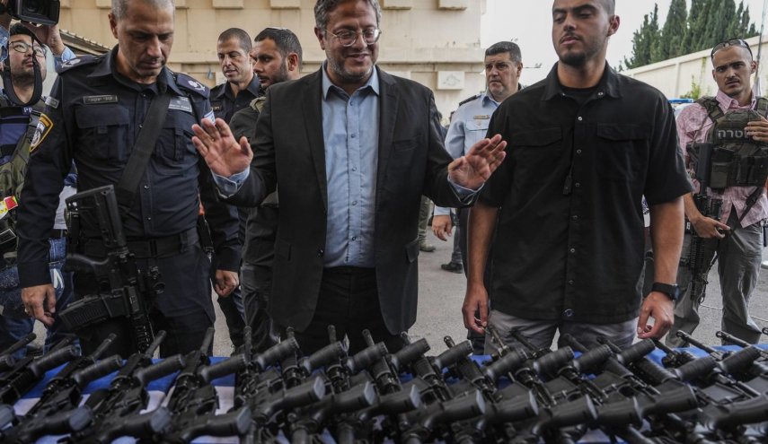 'إسرائيل' تبحث عن طرق التفافية للحصول على سلاح خوفاً من..