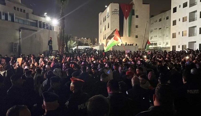 اعتقالات واسعة في الأردن تطال شخصيات بارزة وسيدات 
