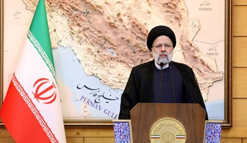 رئیس جمهور: ایران مصمم به برداشتن گام‌های جدید در توسعه روابط با کشورهای همسایه است