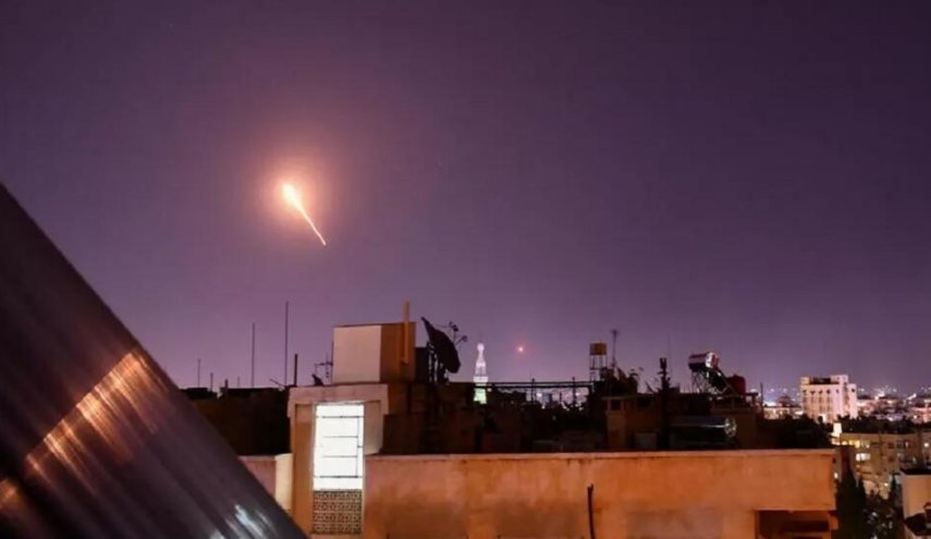 عدوان اسرائيلي على محيط دمشق يسفر عن جرح 8 عسكريين 
