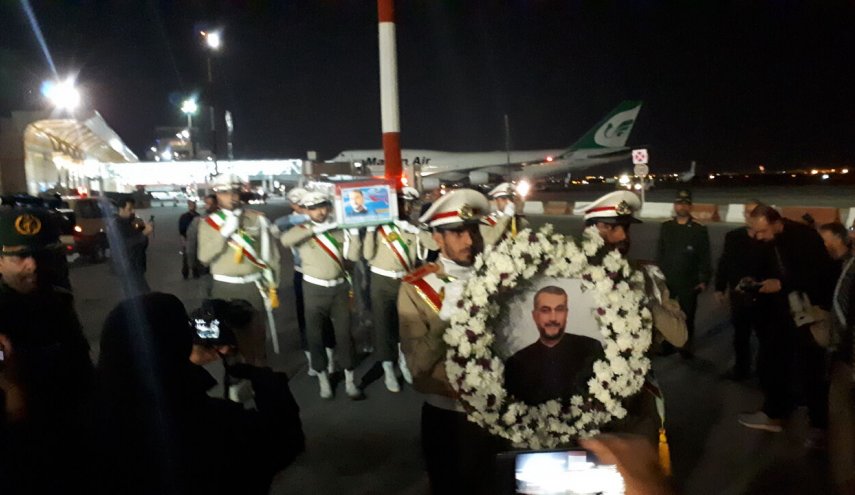 پیکر شهید امیرعبداللهیان وارد مشهد شد

